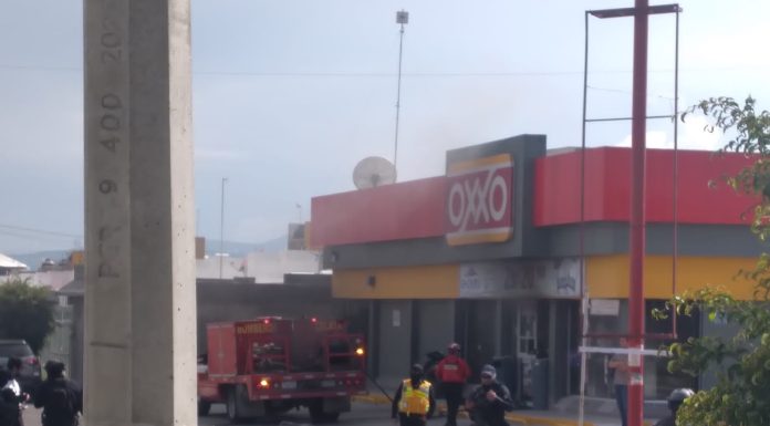 Otra vez arde Celaya. Incendian OXXO
