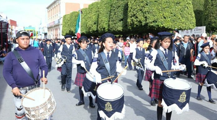 SILAO | Celebran con Desfile Cívico el 212 Aniversario de la Independencia de México