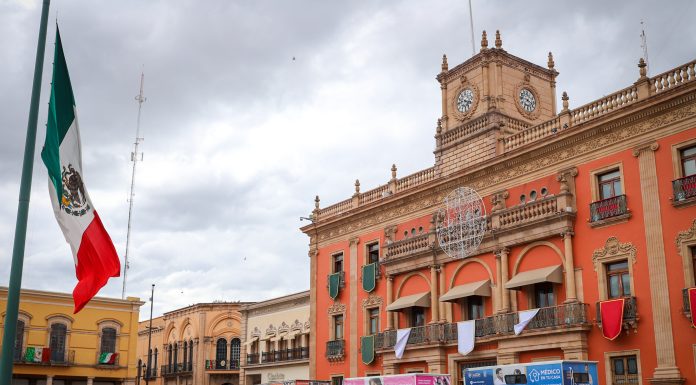 Atienden a más de 1 mil 100 leoneses en Feria de la Salud