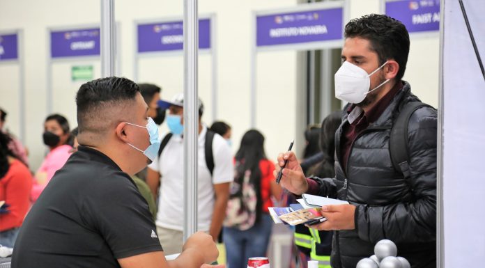 Ofrecen 500 oportunidades de empleo a profesionistas guanajuatenses