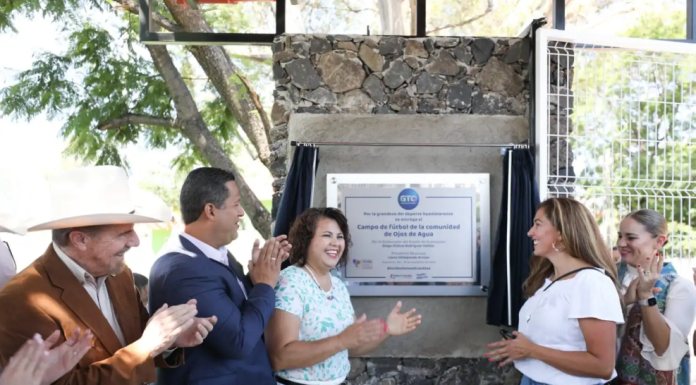 Entrega el Gobernador más obras y acciones en Huanímaro