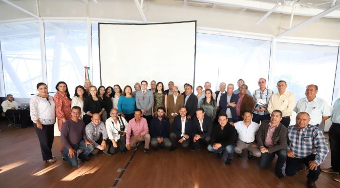 Construye el trabajo en conjunto a una mejor sociedad: Ale Gutiérrez