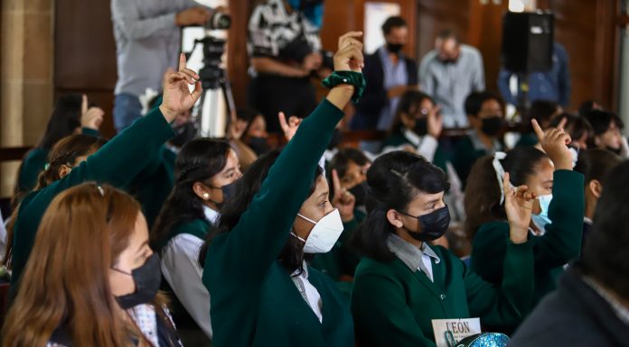 LEÓN | Abren convocatoria para becas de excelencia educativa