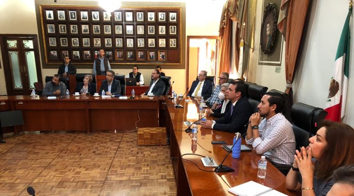 Se reunen autoridades con vecinos y desarrolladores de Gran Jardín, Bosque Azul y El Molino por temas de vialidad