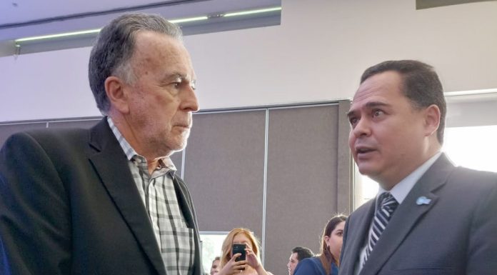 Llama Carlos Medina a “defender a muerte al INE”