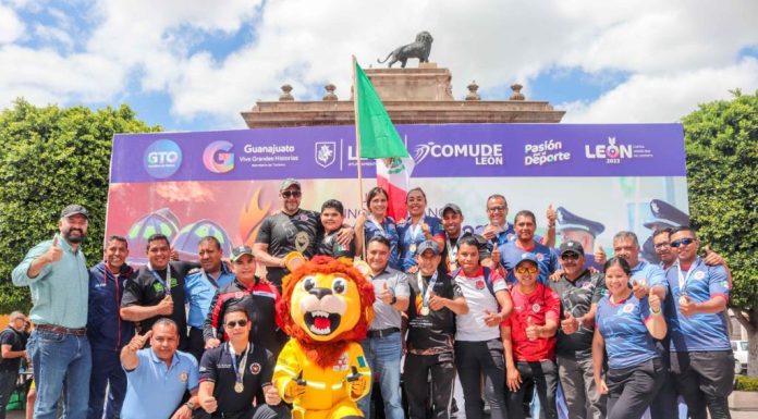 Suben al podio policías y bomberos en juegos internacionales