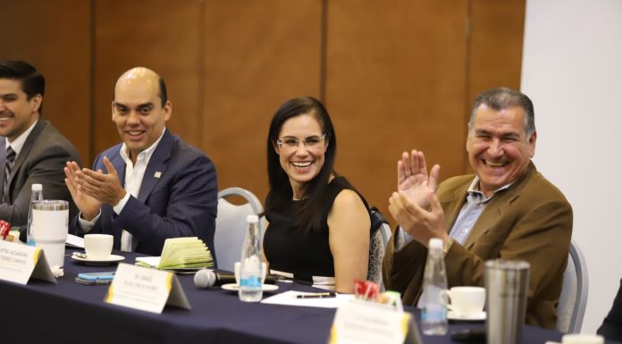 Municipio acuerda con CANADEVI agilizar trámites por la vía digital