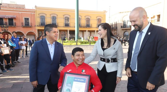 Galardonan a deportistas por poner en alto a León