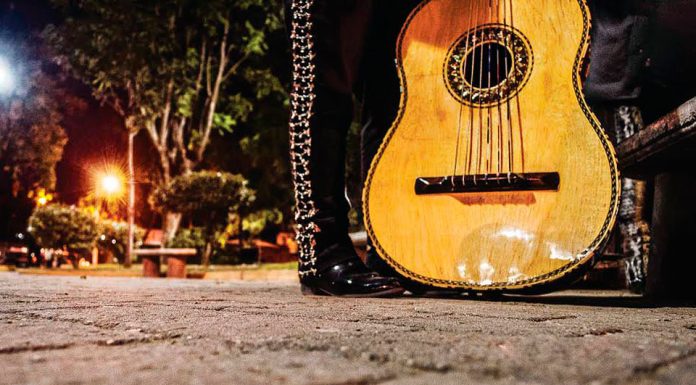 LEÓN | Anuncia Ale Gutiérrez que reactivarán Plaza del Músico