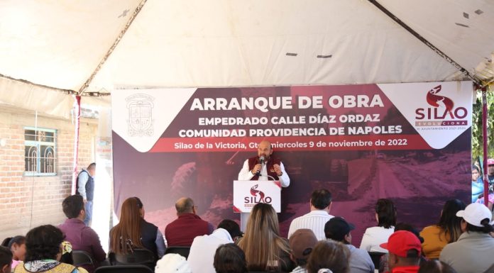 SILAO | Arranca pavimentación de calle Díaz Ordaz en Providencia de Nápoles