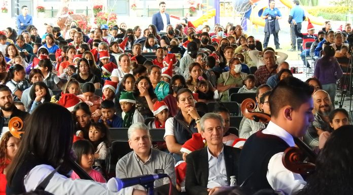 Puerto Interior y OGPI ofrecen concierto navideño a personas de comunidades vecinas