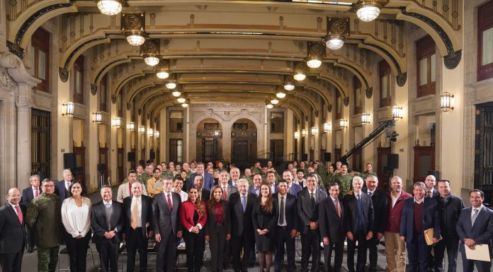 Acude Diego Sinhué a reunión con AMLO; revisan Bancos del Bienestar