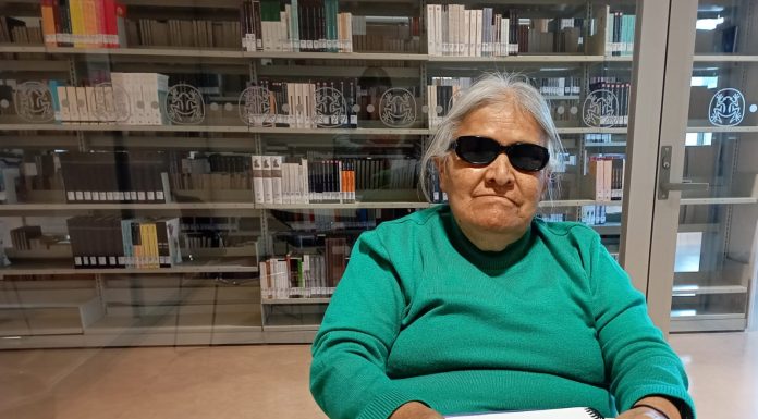 Coco aprendió a leer y escribir en braille con INAEBA