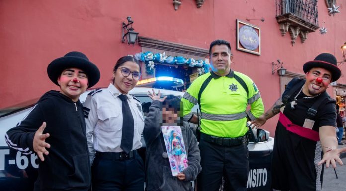 San Miguel de Allende | La Dirección de Tránsito regala sonrisas a niñas y niños sanmiguelenses