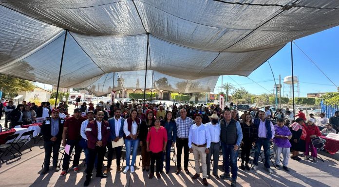 SILAO | Rehabilitan campo de futbol en Trejo y dezaolvan el drenaje