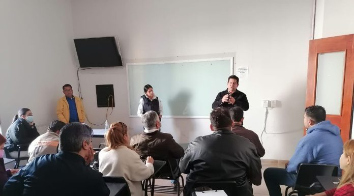 LEÓN | Atiende municipio inquietudes de vecinos de calle Juárez