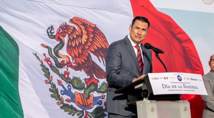 La Bandera es el más preciado de los Símbolos Nacionales: Mauricio Trejo