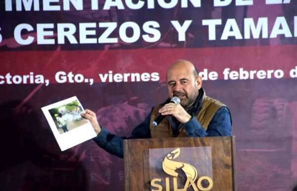 Entregan obras de pavimentación en Fraccionamiento La Huerta