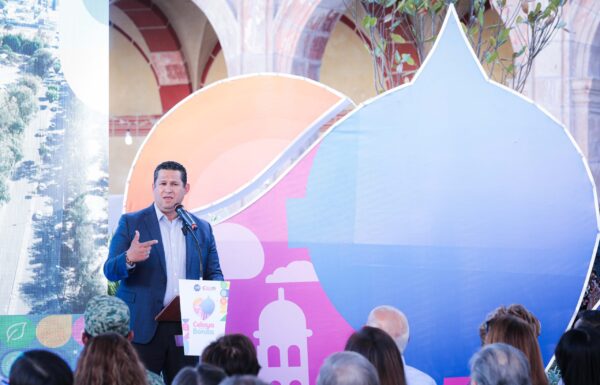 Realiza Diego Sinhue gira de trabajo por Celaya