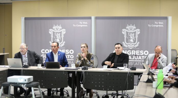 Analizan diputados iniciativas en materia de derechos humanos