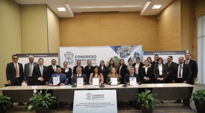 Suscribe Poder Legislativo convenio con la Caja Popular Mexicana