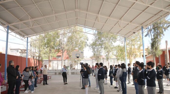 San Miguel de Allende | Realiza Gobierno Municipal entrega de equipos escolares