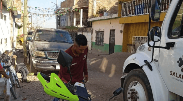 Salmantino: ¡Evita obstruir el paso de camiones recolectores!