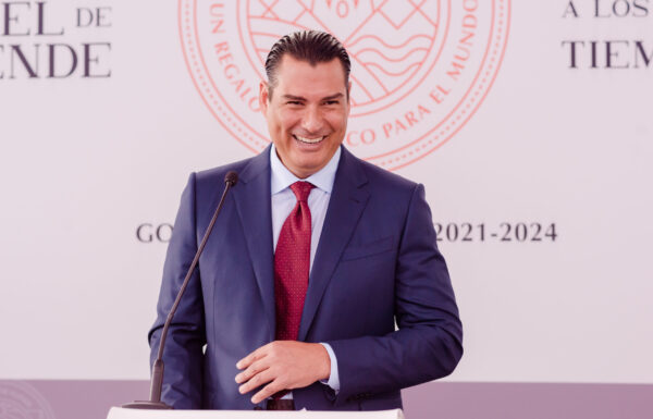 Retoma Mauricio Trejo actividades presenciales en su oficina