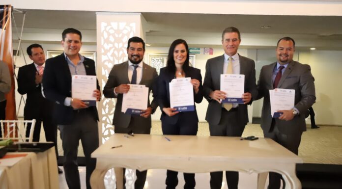 LEÓN | Firman Convenio Municipio y Colegio de Ingenieros Civiles de León