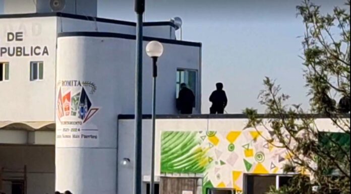 Vinculan a proceso a ex policías de Romita; detienen a un cuarto policía