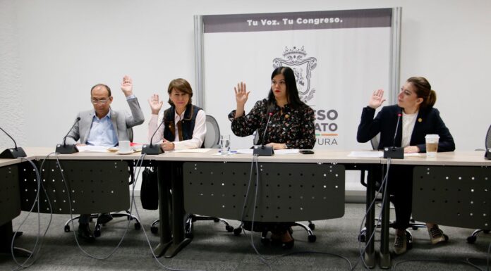 Sesiona la Comisión de Responsabilidades