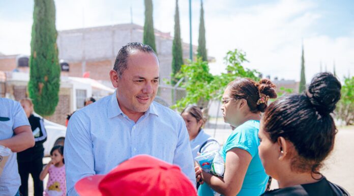 Erandi Bermúdez sigue recorriendo León con el programa “Un Apoyo de Huevos”