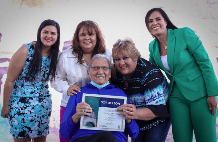 Captura de pantalla 2023-04-24 a la(s) 18.10.47