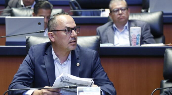 El Senador Erandi Bermúdez pidió que comisión de porcicultores visite el Senado