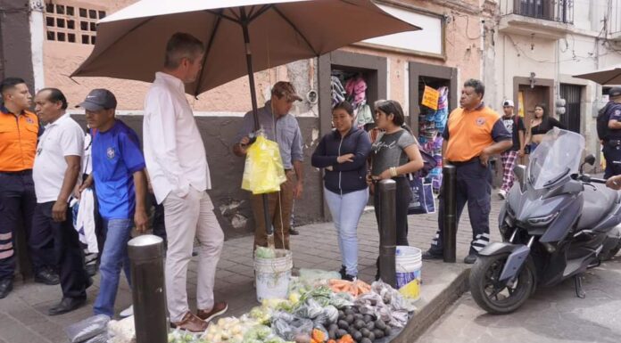 CAPITAL | Supervisa Navarro comercios en zona de la Estación del Ferrocarril