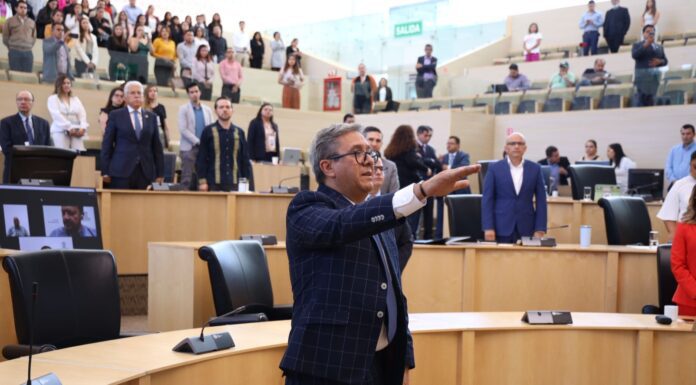 Ratifican a Arturo Godínez Serrano como secretario de la Transparencia y Rendición de Cuentas