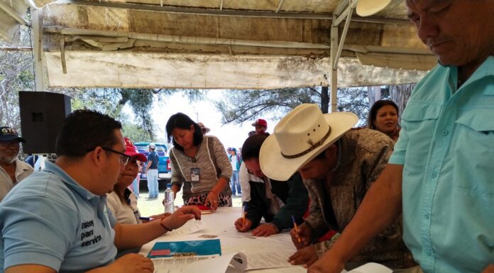 Entregan 1.4 MDP de recursos por daños catastróficos al campo