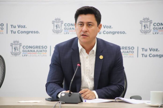 Adolfo Alfaro (2)