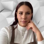 Logo Florista Circular Blanco Negro