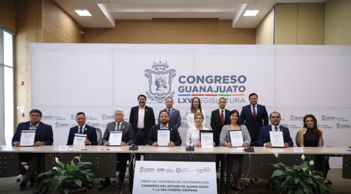 Firman convenio de colaboración para promover programa República Escolar