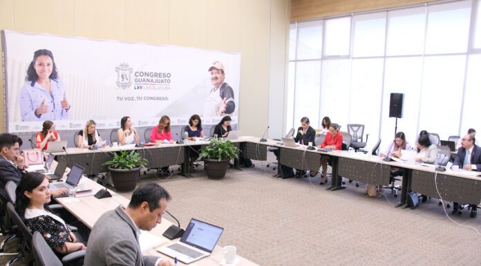 Revisan iniciativas del GPPAN sobre violencia política en razón de género