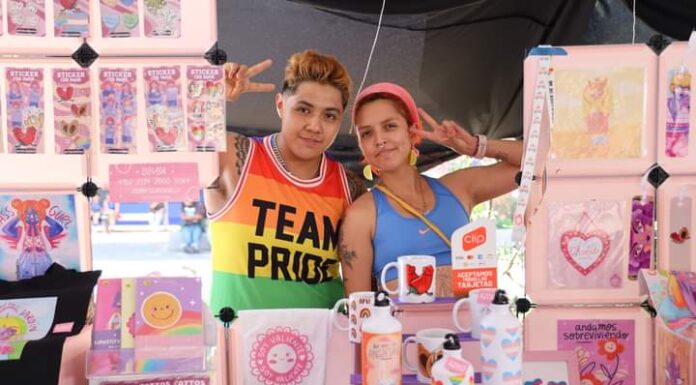 Aquí puedes visitar la tiendita de Amor Mixto para estar ad-hoc durante la marcha