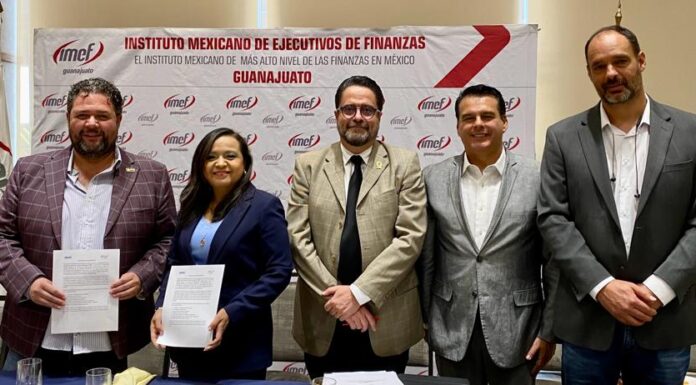 #Celaya | Atestigua Desarrollo económico la firma de Convenios entre IMEF y otros organismos