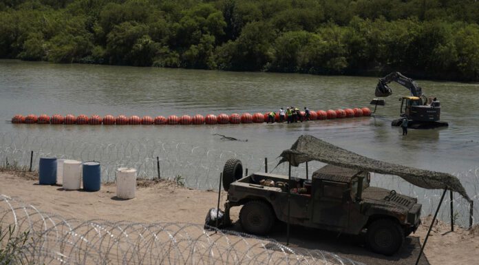 México envió dos notas diplomáticas a EE.UU. por ‘muro flotante’ de Texas en el río Bravo