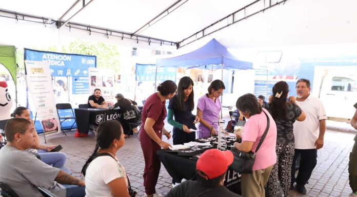 LEÓN | Responden leoneses a Feria de la Salud convocada por la Delegación San Miguel
