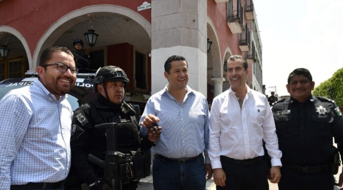 Gobierno del Estado entrega de nuevas patrullas al municipio de Pénjamo