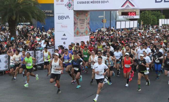 Corredor muere durante el Medio Maratón de la Ciudad de México