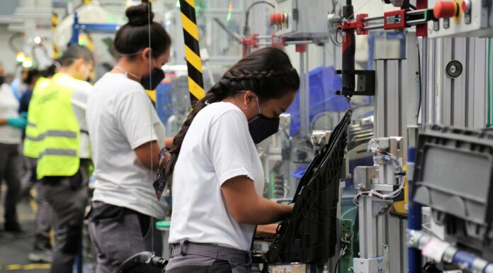 Mejora SDES competitividad de fuerza laboral en León