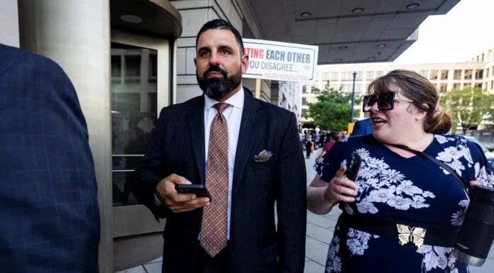 22 años de cárcel para Enrique Tarrio, líder de los Proud Boys que asaltaron el Capitolio 22 años de cárcel para Enrique Tarrio, líder de los Proud Boys que asaltaron el Capitolio