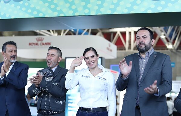 Propone Ale Gutiérrez tres encuestas para definir candidata a gubernatura en Guanajuato